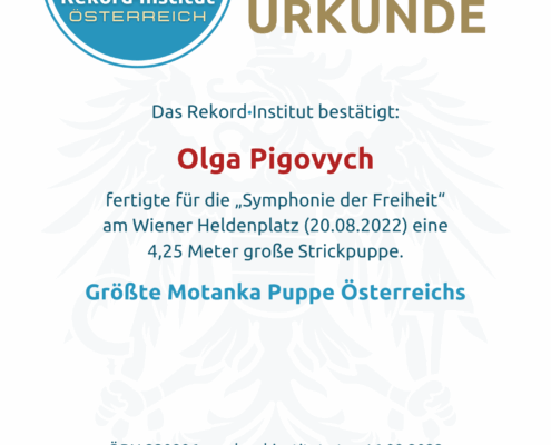 ÖRN 220906 - Größte Matonka Puppe Österreichs © Rekord·Institut ÖSTERREICH
