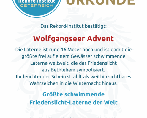 ÖRN 251122 - Größte schwimmende Friedenslicht-Laterne der Welt © Rekord·Institut ÖSTERREICH