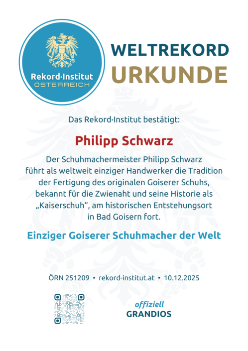 ÖRN 251209 - Einziger Goiserer Schuhmacher der Welt © Rekord·Institut ÖSTERREICH